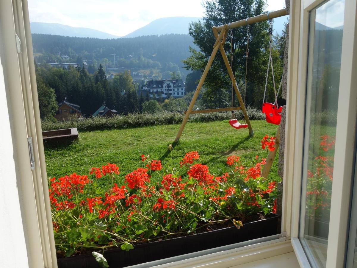 Minerva Hotel Spindleruv Mlyn Bagian luar foto