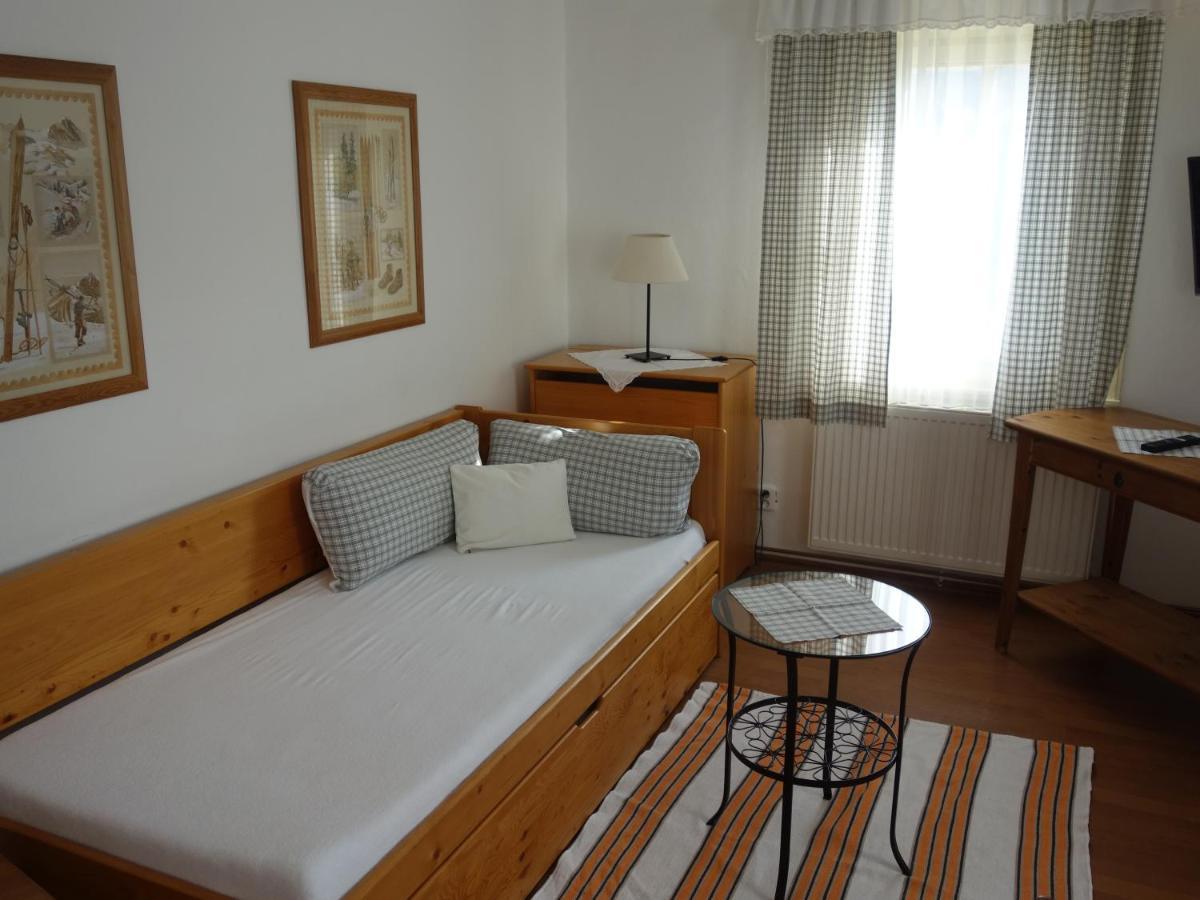 Minerva Hotel Spindleruv Mlyn Bagian luar foto